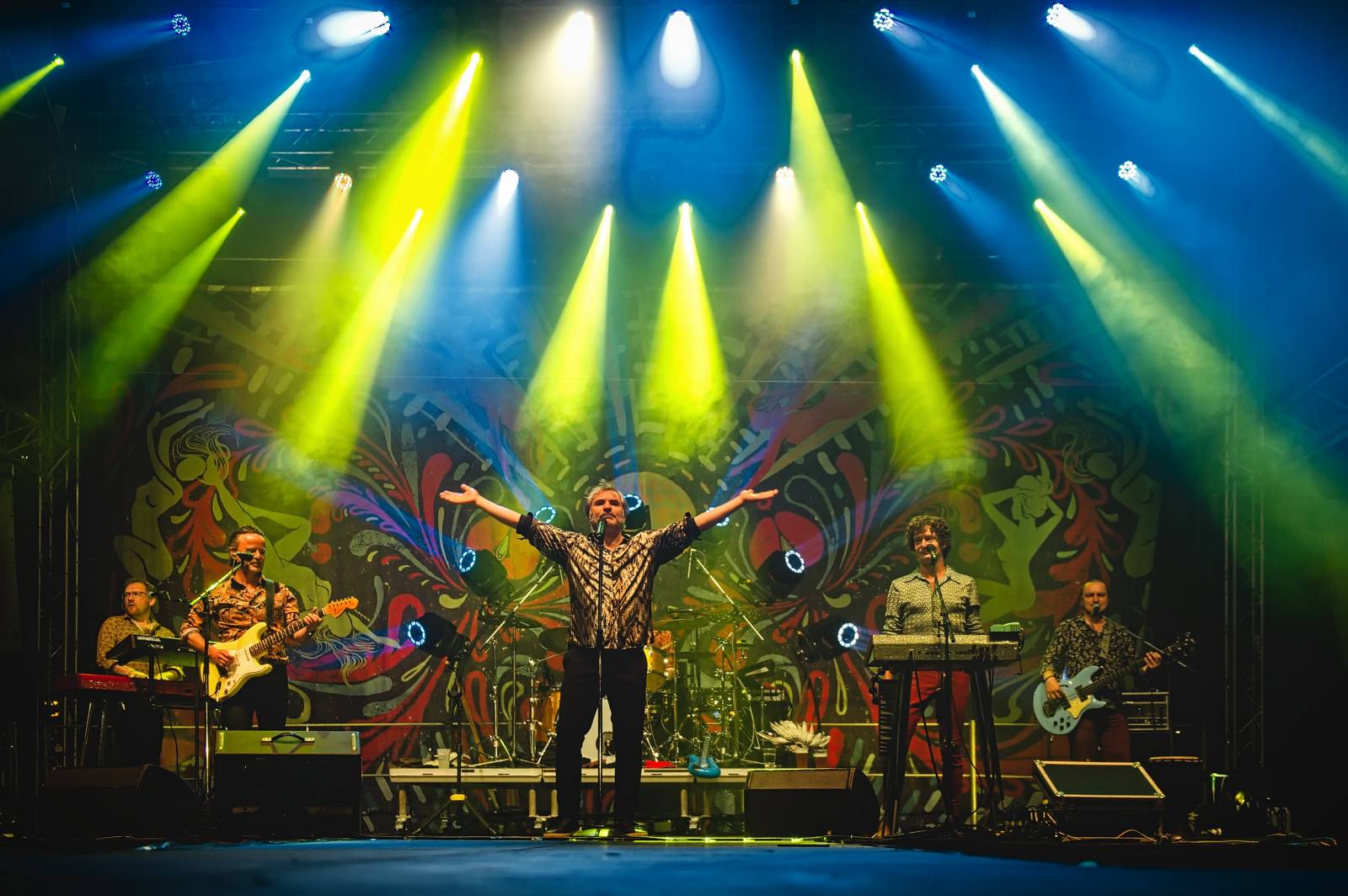 Druhý den Beerhousu: Mig 21 zahráli fanynce k svátku, vystoupili také Reflexy a Alkehol