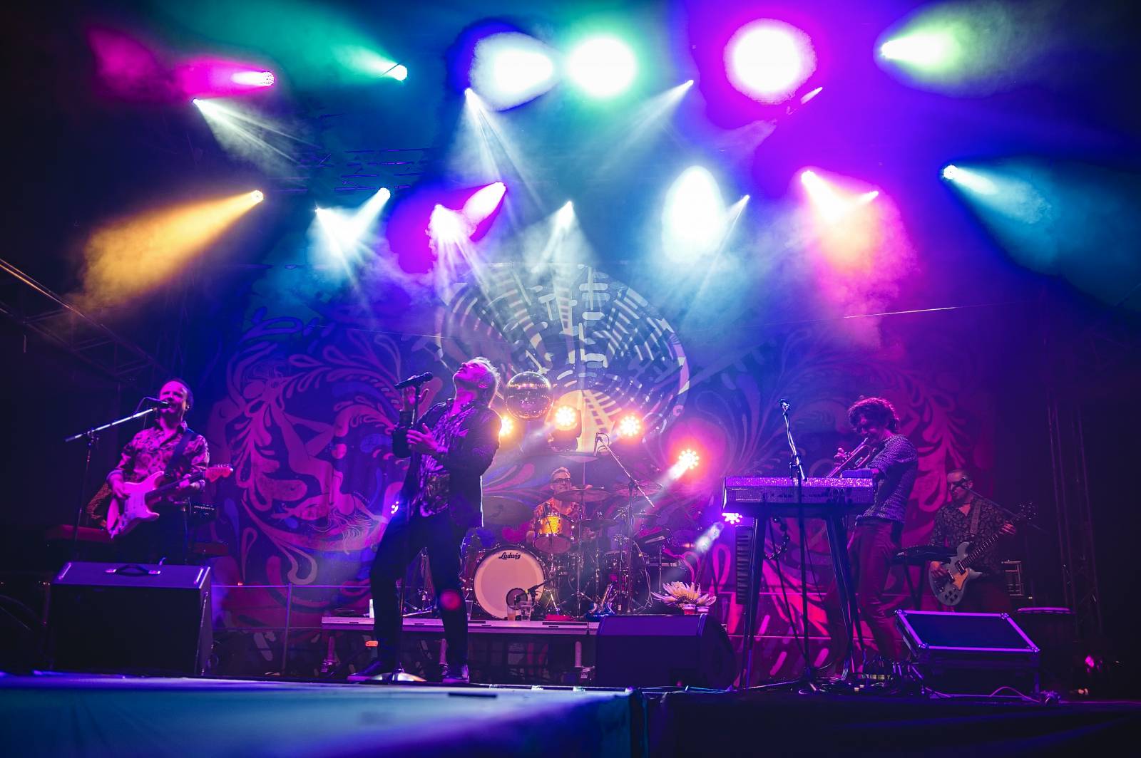 Druhý den Beerhousu: Mig 21 zahráli fanynce k svátku, vystoupili také Reflexy a Alkehol