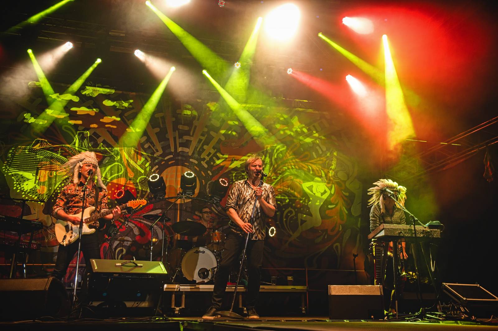 Druhý den Beerhousu: Mig 21 zahráli fanynce k svátku, vystoupili také Reflexy a Alkehol