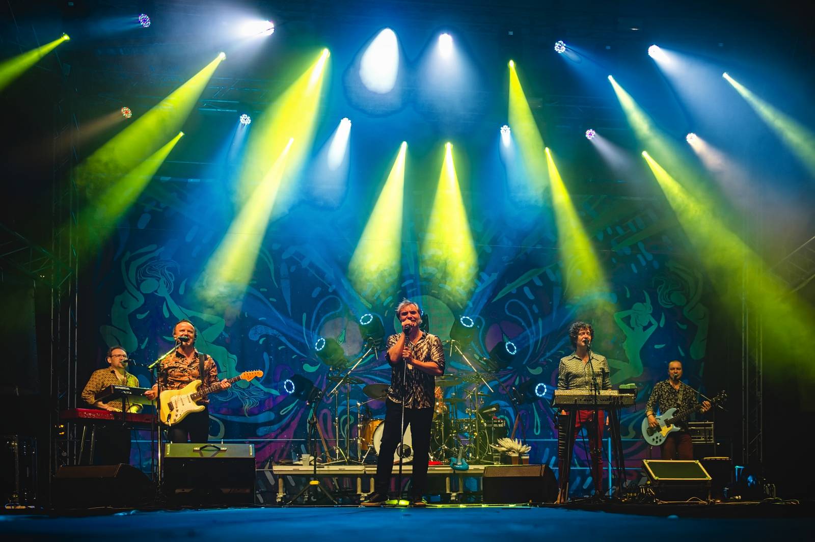 Druhý den Beerhousu: Mig 21 zahráli fanynce k svátku, vystoupili také Reflexy a Alkehol