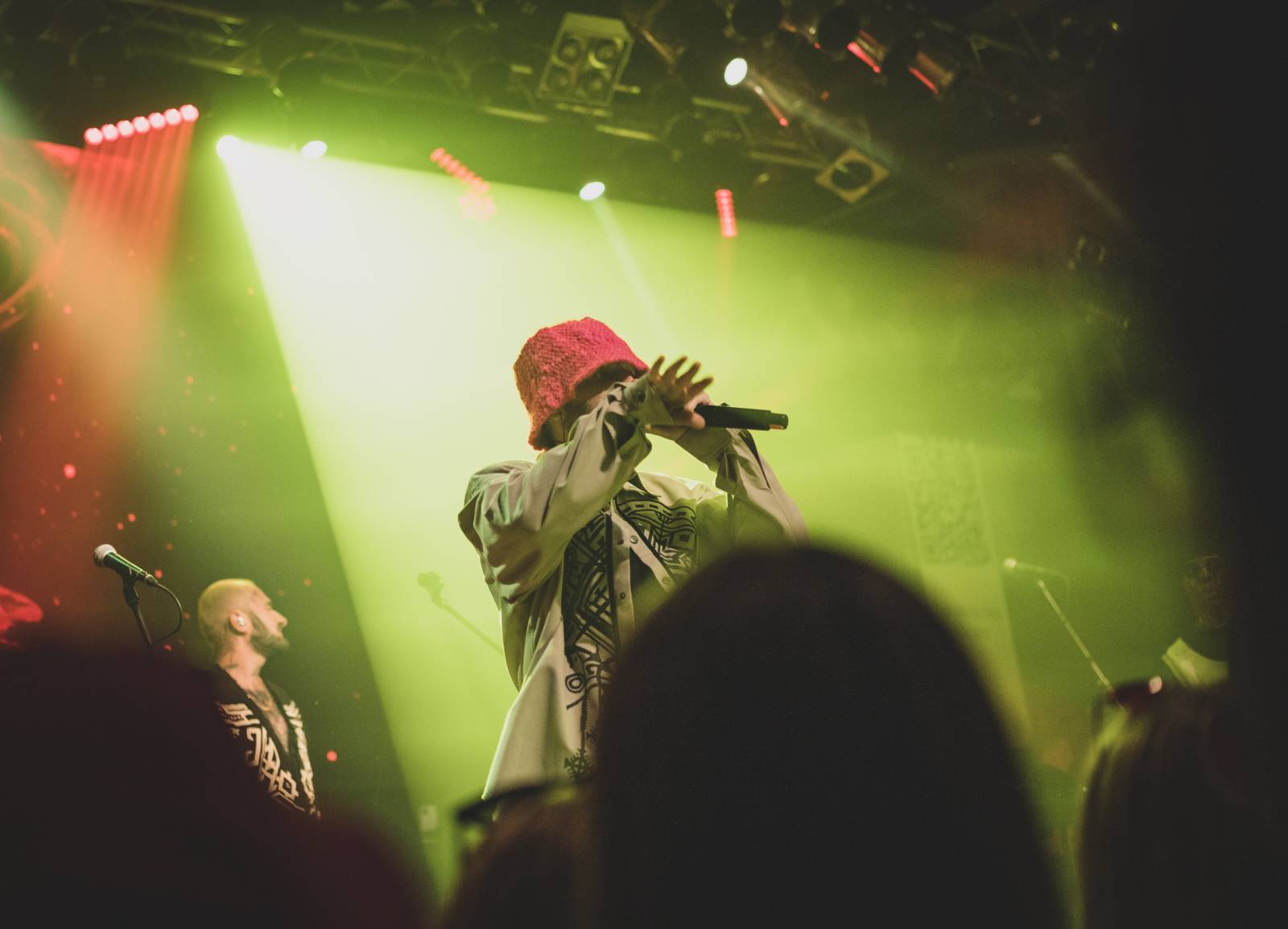 Kalush Orchestra vyprodala Lucerna Music Bar, fanoušky bavila mixem hudebních žánrů