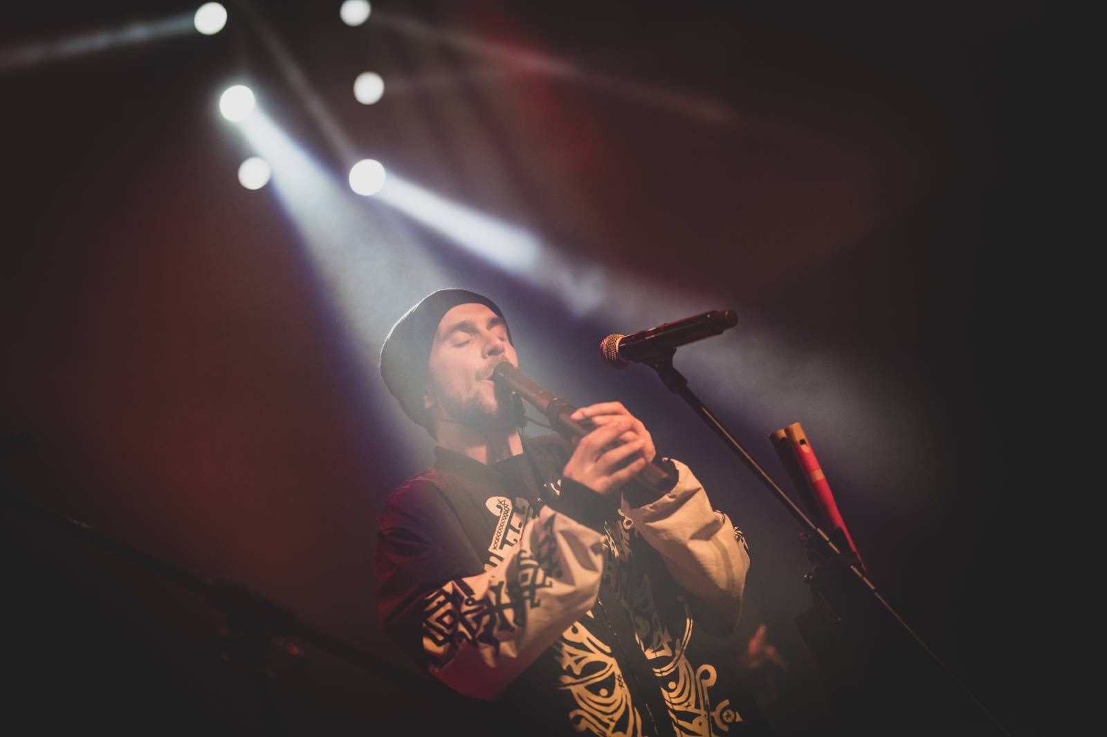 Kalush Orchestra vyprodala Lucerna Music Bar, fanoušky bavila mixem hudebních žánrů