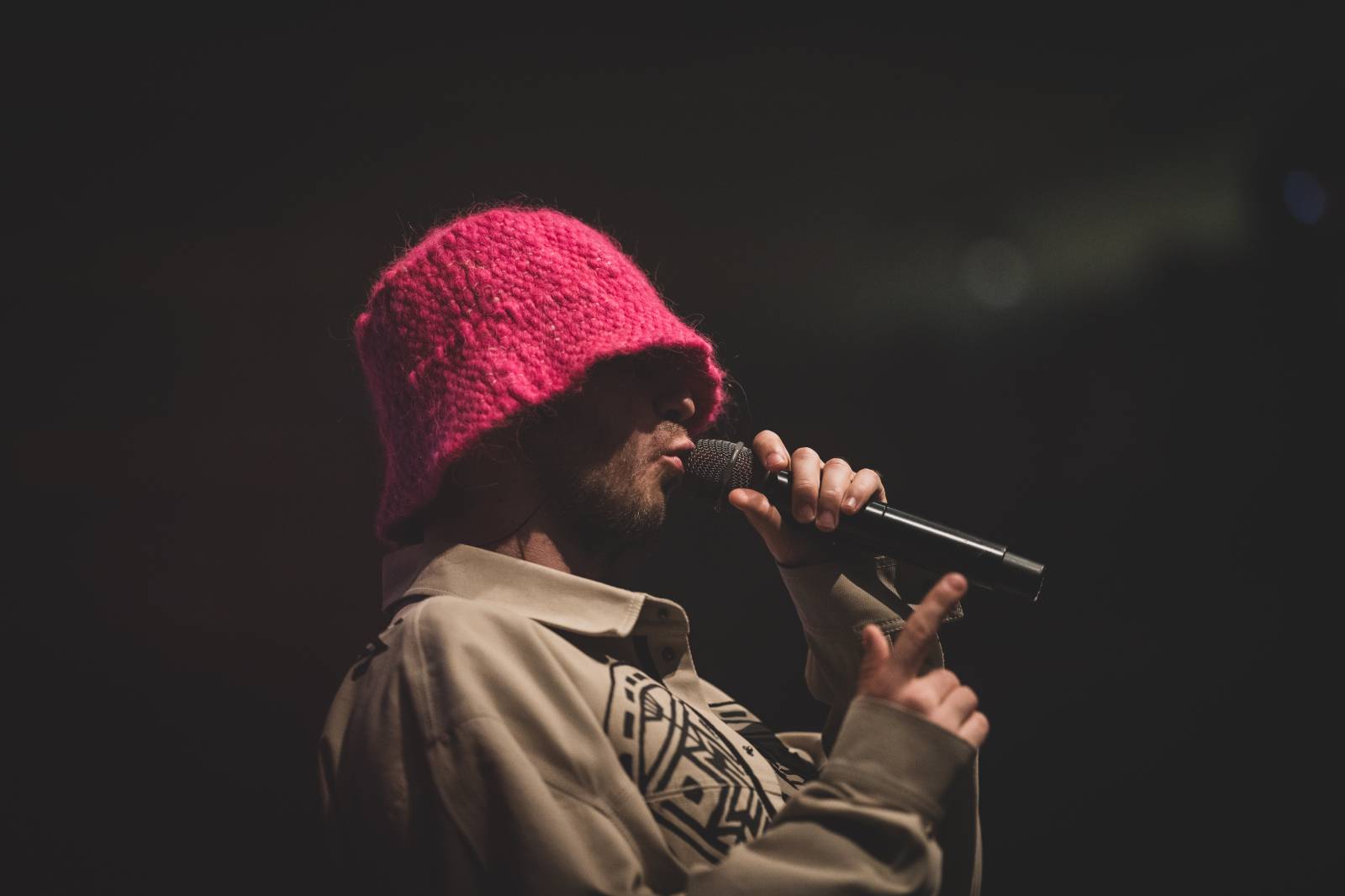 Kalush Orchestra vyprodala Lucerna Music Bar, fanoušky bavila mixem hudebních žánrů