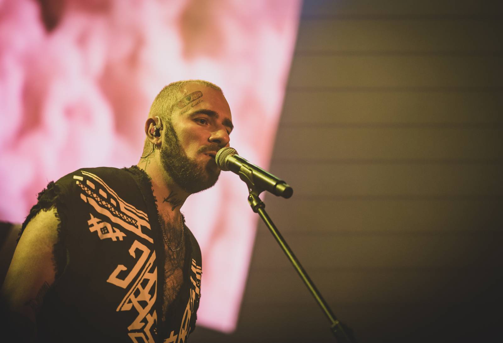 Kalush Orchestra vyprodala Lucerna Music Bar, fanoušky bavila mixem hudebních žánrů