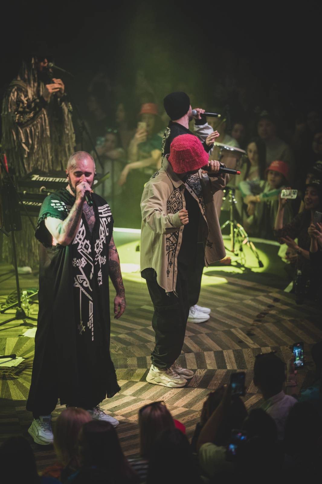 Kalush Orchestra vyprodala Lucerna Music Bar, fanoušky bavila mixem hudebních žánrů