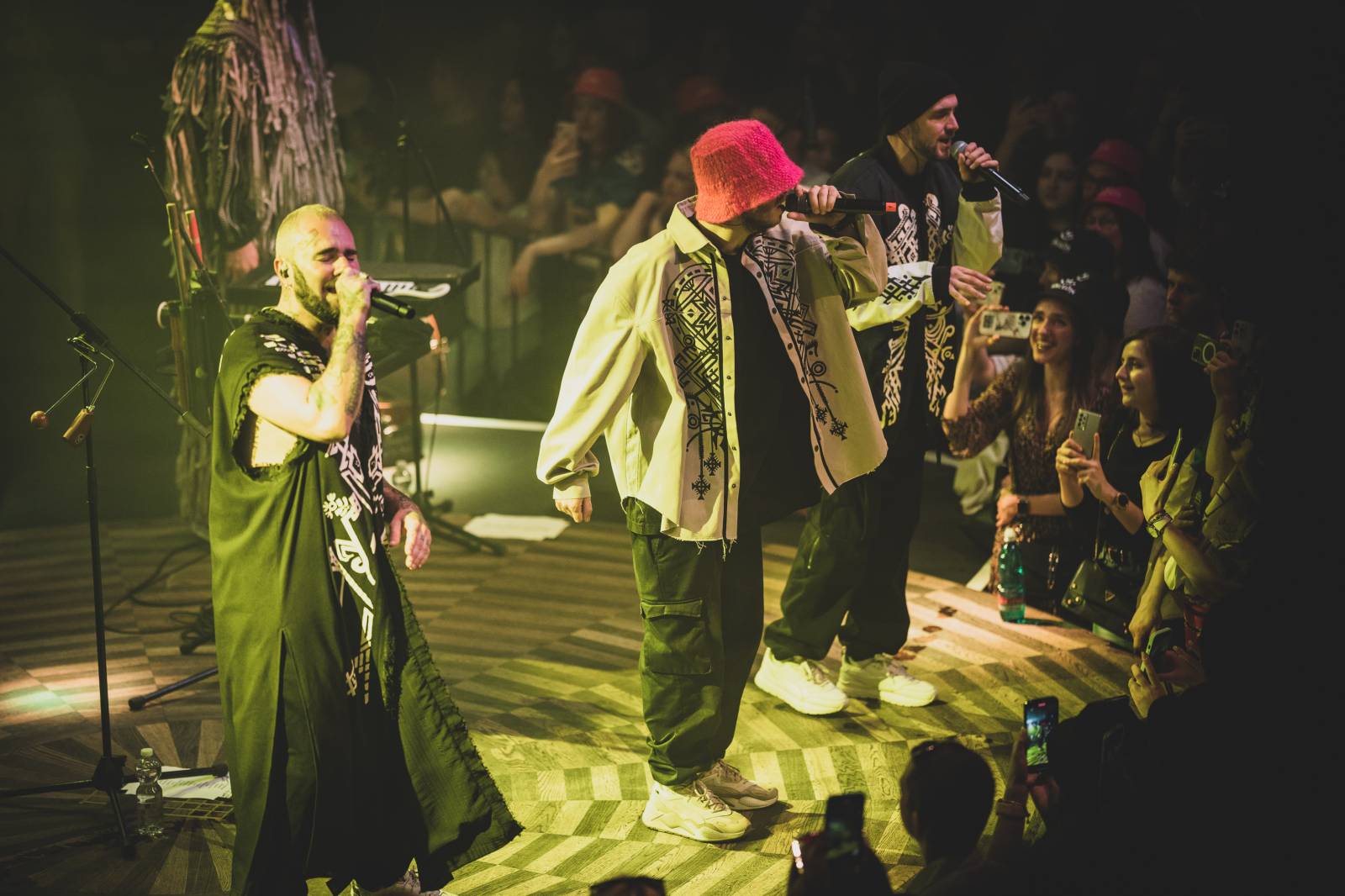 Kalush Orchestra vyprodala Lucerna Music Bar, fanoušky bavila mixem hudebních žánrů