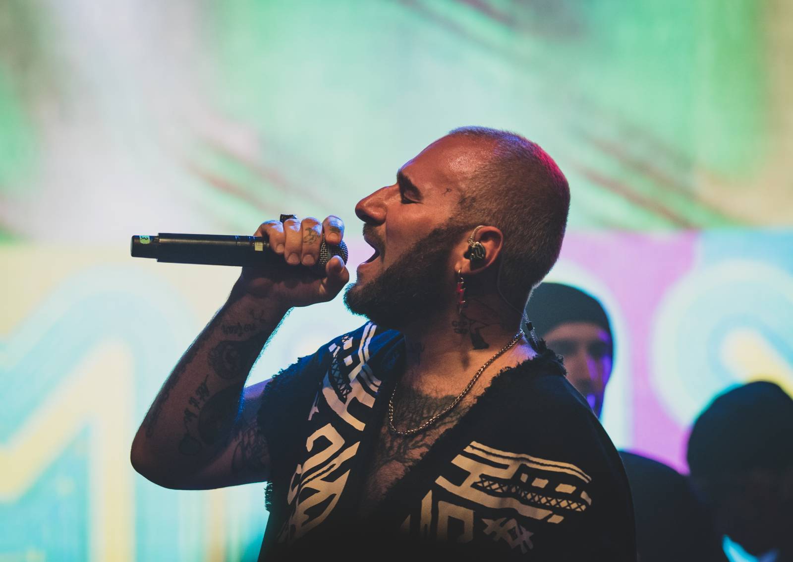 Kalush Orchestra vyprodala Lucerna Music Bar, fanoušky bavila mixem hudebních žánrů