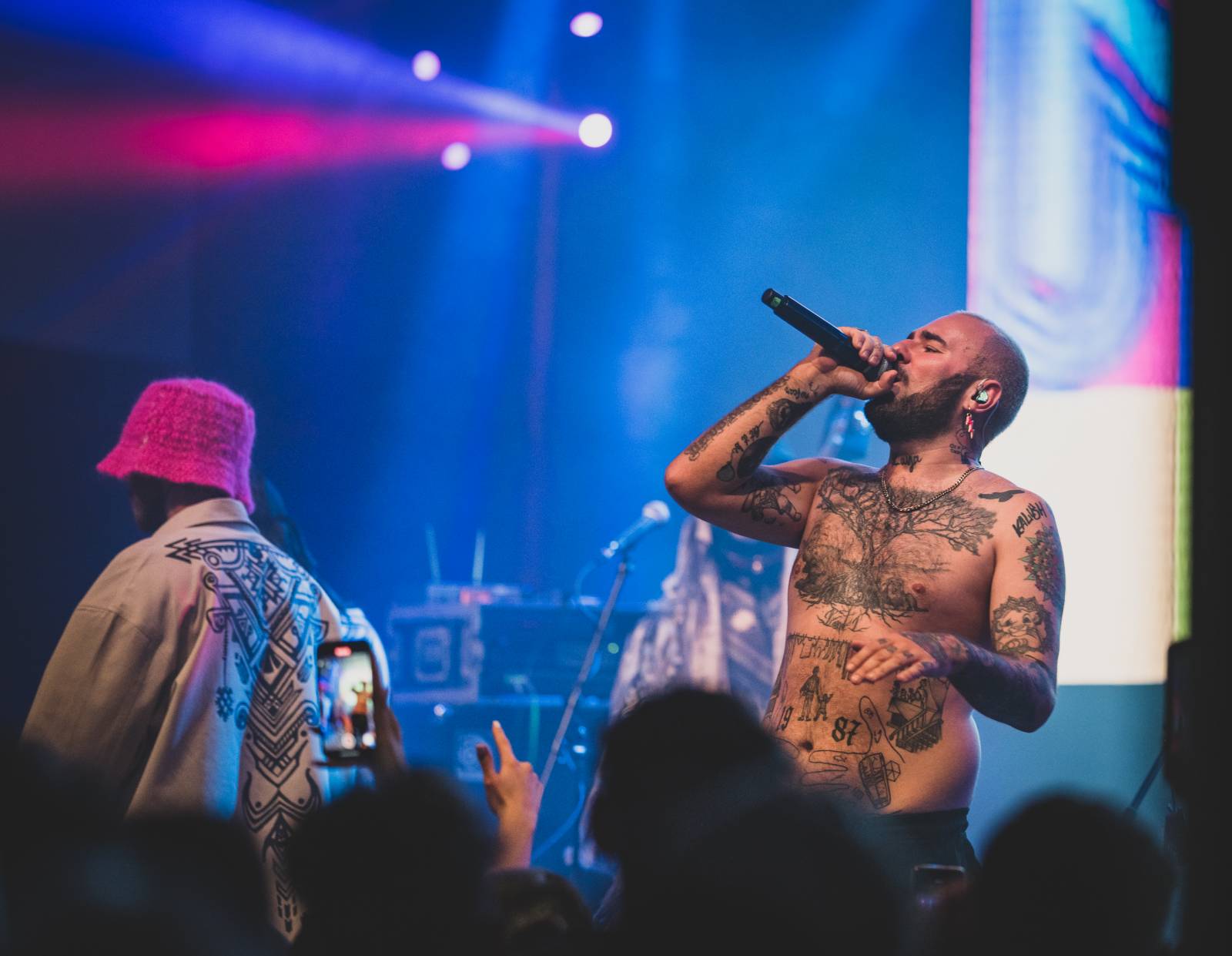 Kalush Orchestra vyprodala Lucerna Music Bar, fanoušky bavila mixem hudebních žánrů