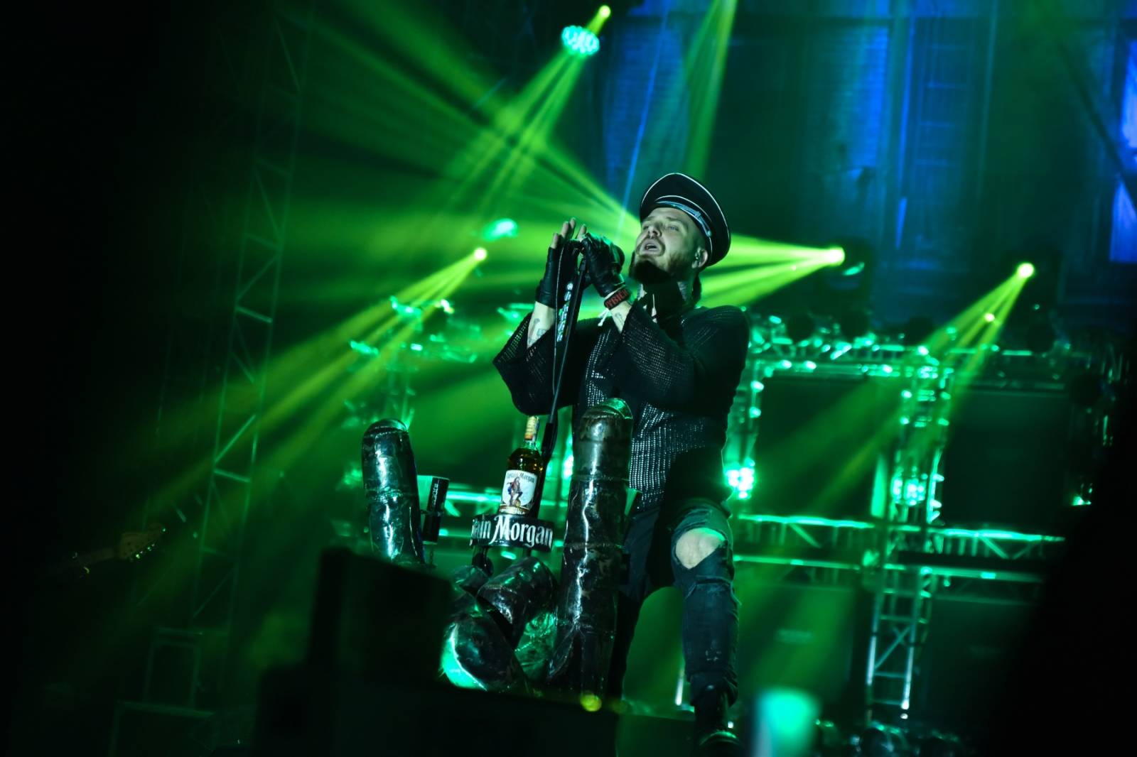 Rybičky 48 oslavily dvacetiny doma, popřáli jim Voxel či Imodium