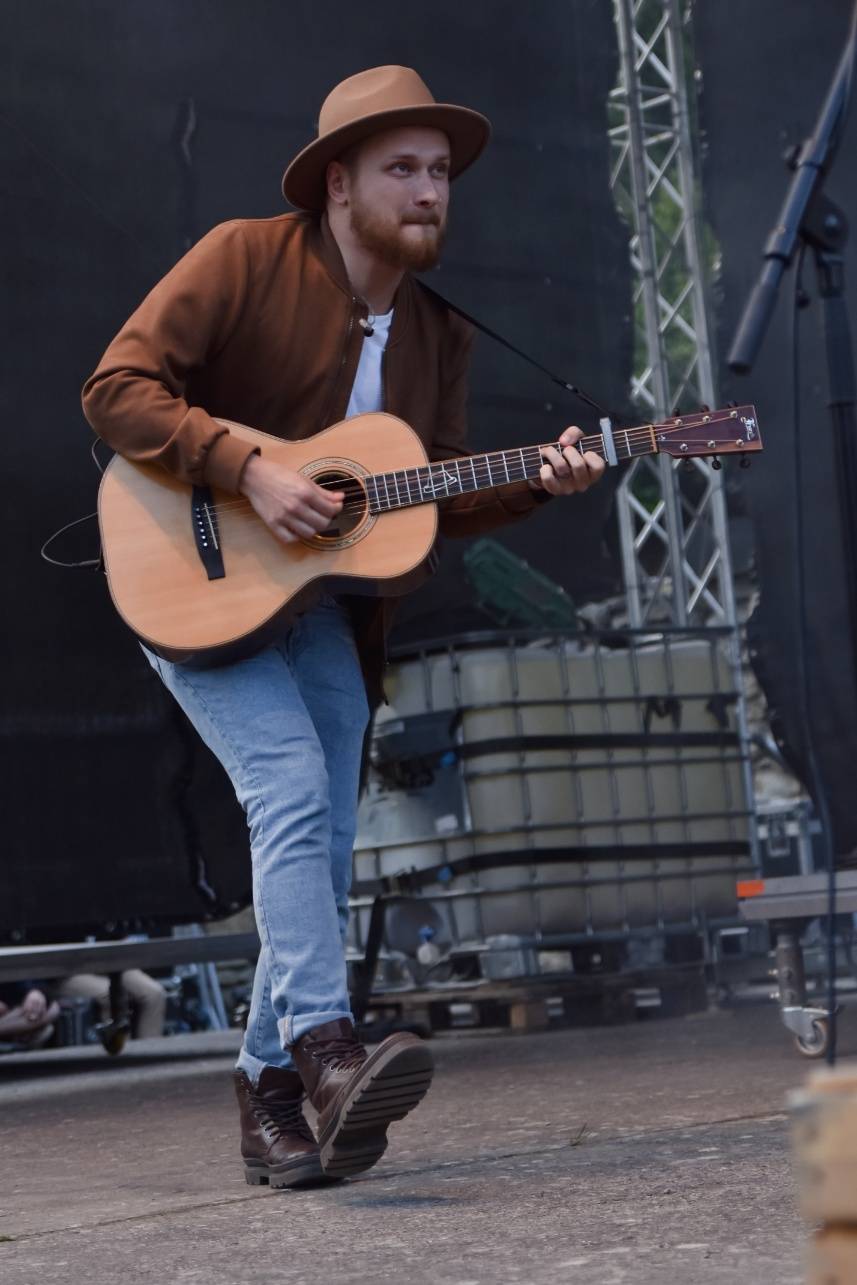 Rybičky 48 oslavily dvacetiny doma, popřáli jim Voxel či Imodium