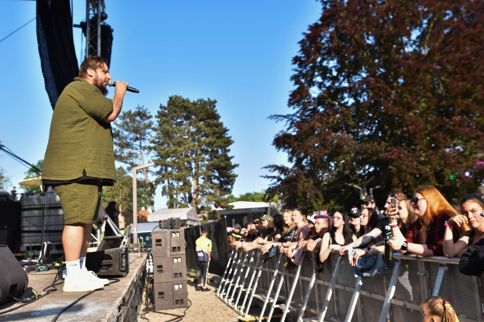 Rybičky 48 oslavily dvacetiny doma, popřáli jim Voxel či Imodium