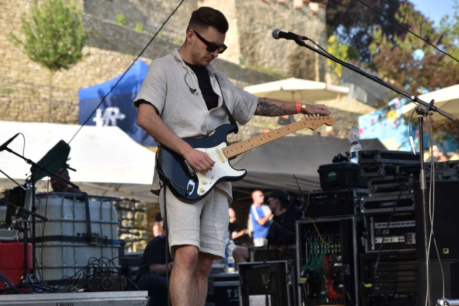 Rybičky 48 oslavily dvacetiny doma, popřáli jim Voxel či Imodium