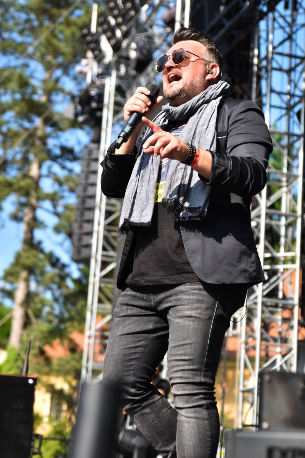 Rybičky 48 oslavily dvacetiny doma, popřáli jim Voxel či Imodium