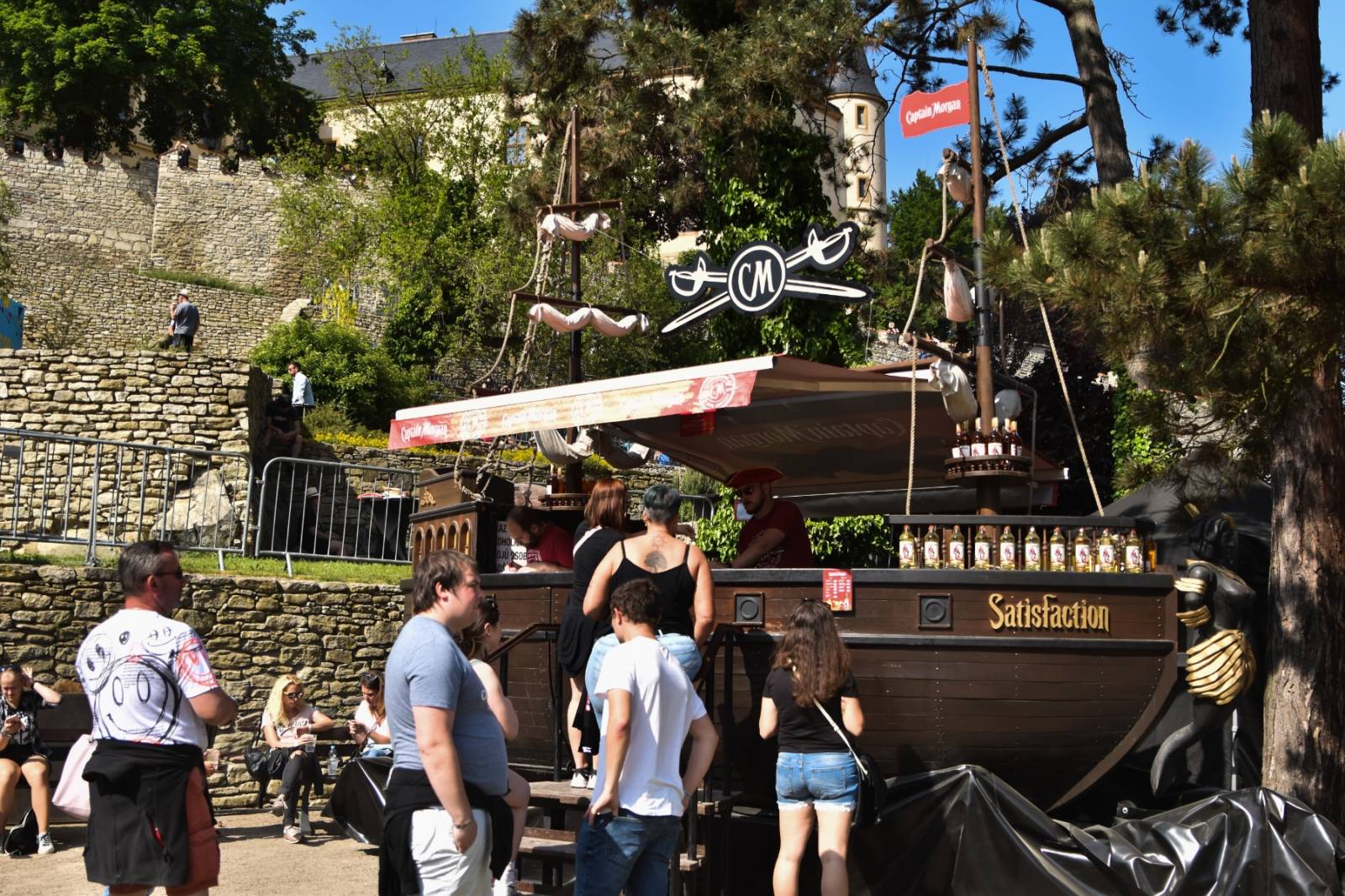 Rybičky 48 oslavily dvacetiny doma, popřáli jim Voxel či Imodium