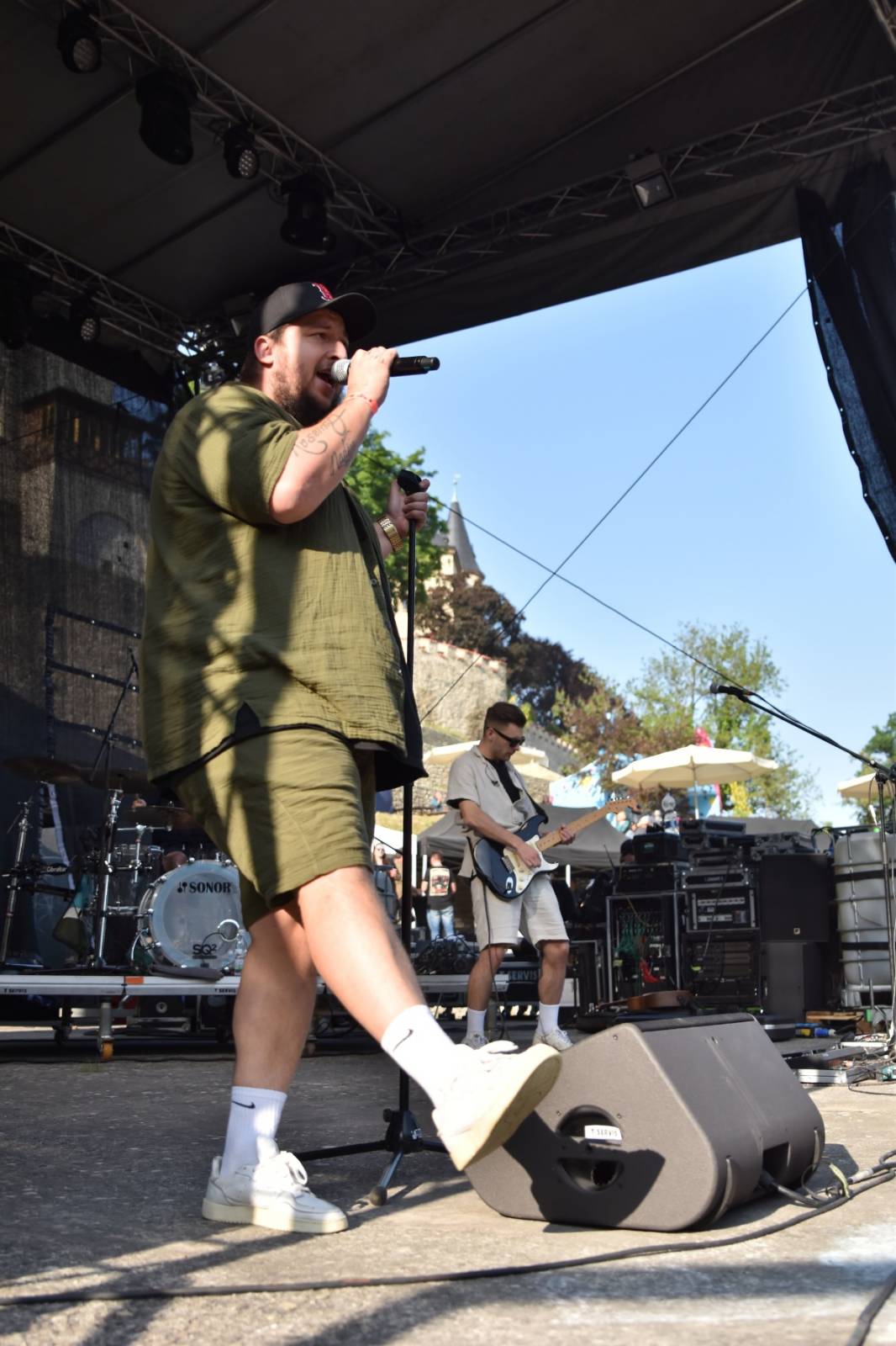 Rybičky 48 oslavily dvacetiny doma, popřáli jim Voxel či Imodium