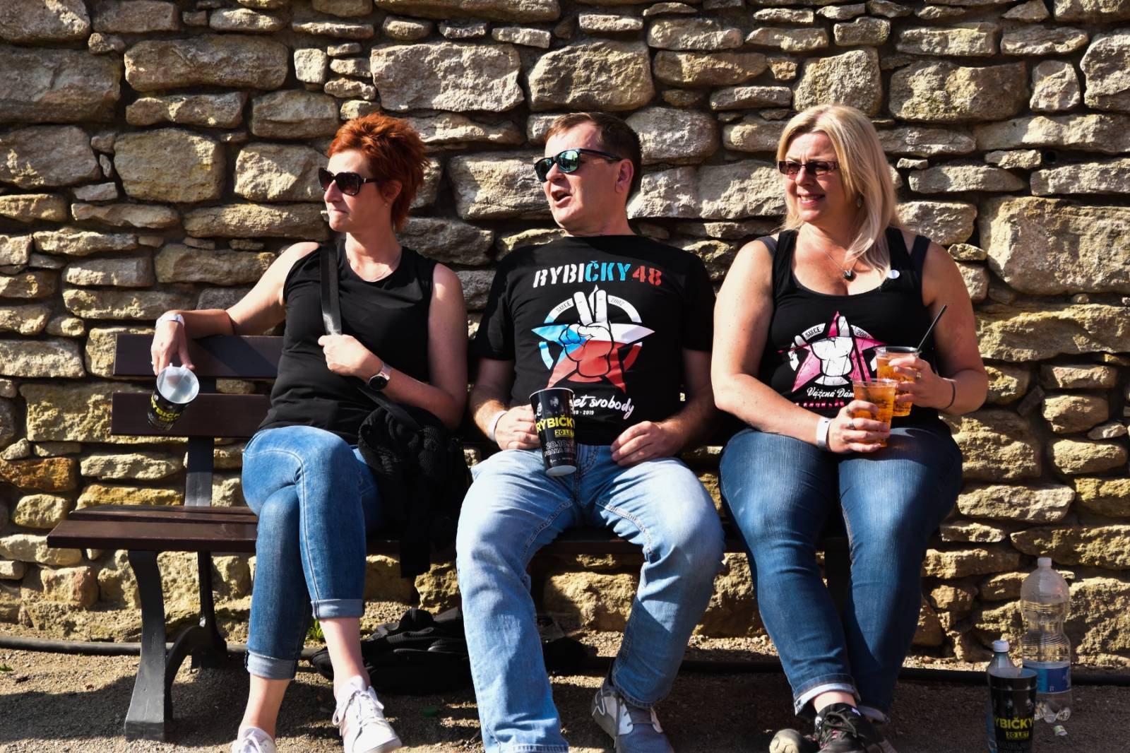 Rybičky 48 oslavily dvacetiny doma, popřáli jim Voxel či Imodium