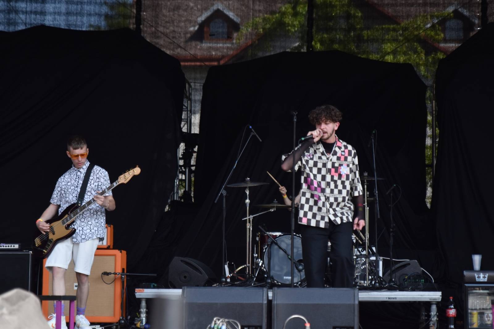 Rybičky 48 oslavily dvacetiny doma, popřáli jim Voxel či Imodium