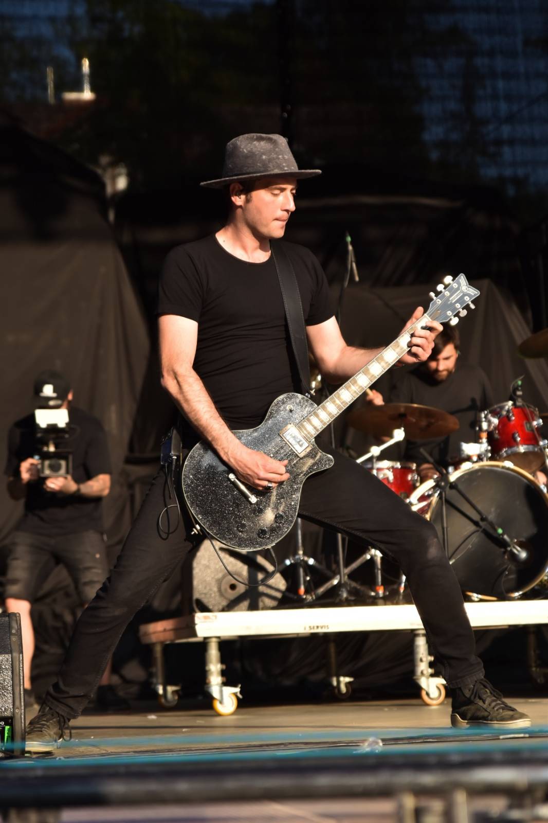 Rybičky 48 oslavily dvacetiny doma, popřáli jim Voxel či Imodium