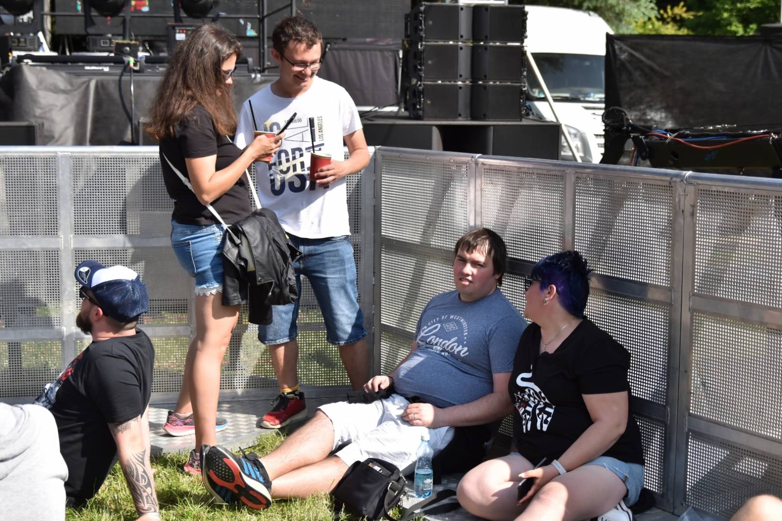 Rybičky 48 oslavily dvacetiny doma, popřáli jim Voxel či Imodium