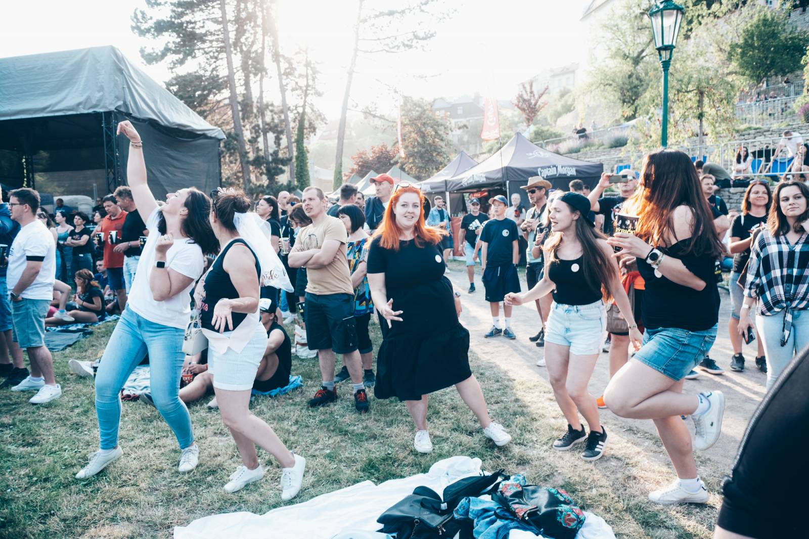 Show plná ohňostrojů a pyrotechniky. Rybičky 48 to rozbalily doma v Kutné Hoře