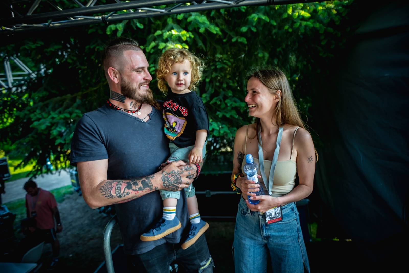 Show plná ohňostrojů a pyrotechniky. Rybičky 48 to rozbalily doma v Kutné Hoře