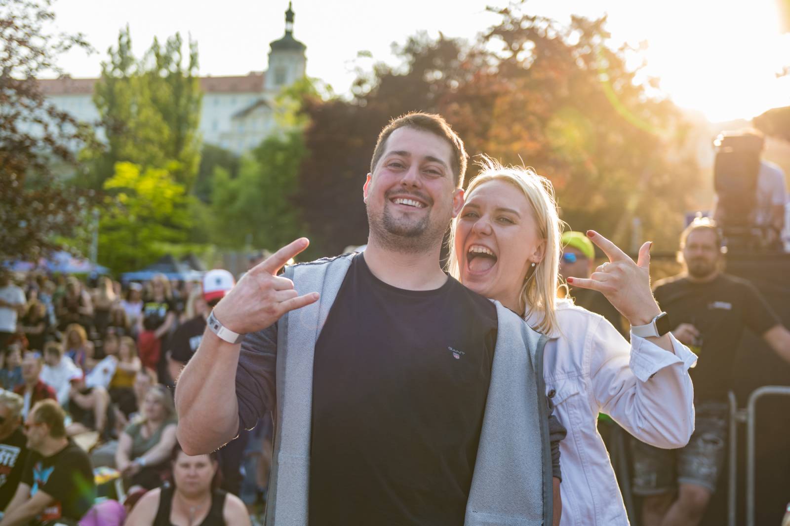 Show plná ohňostrojů a pyrotechniky. Rybičky 48 to rozbalily doma v Kutné Hoře
