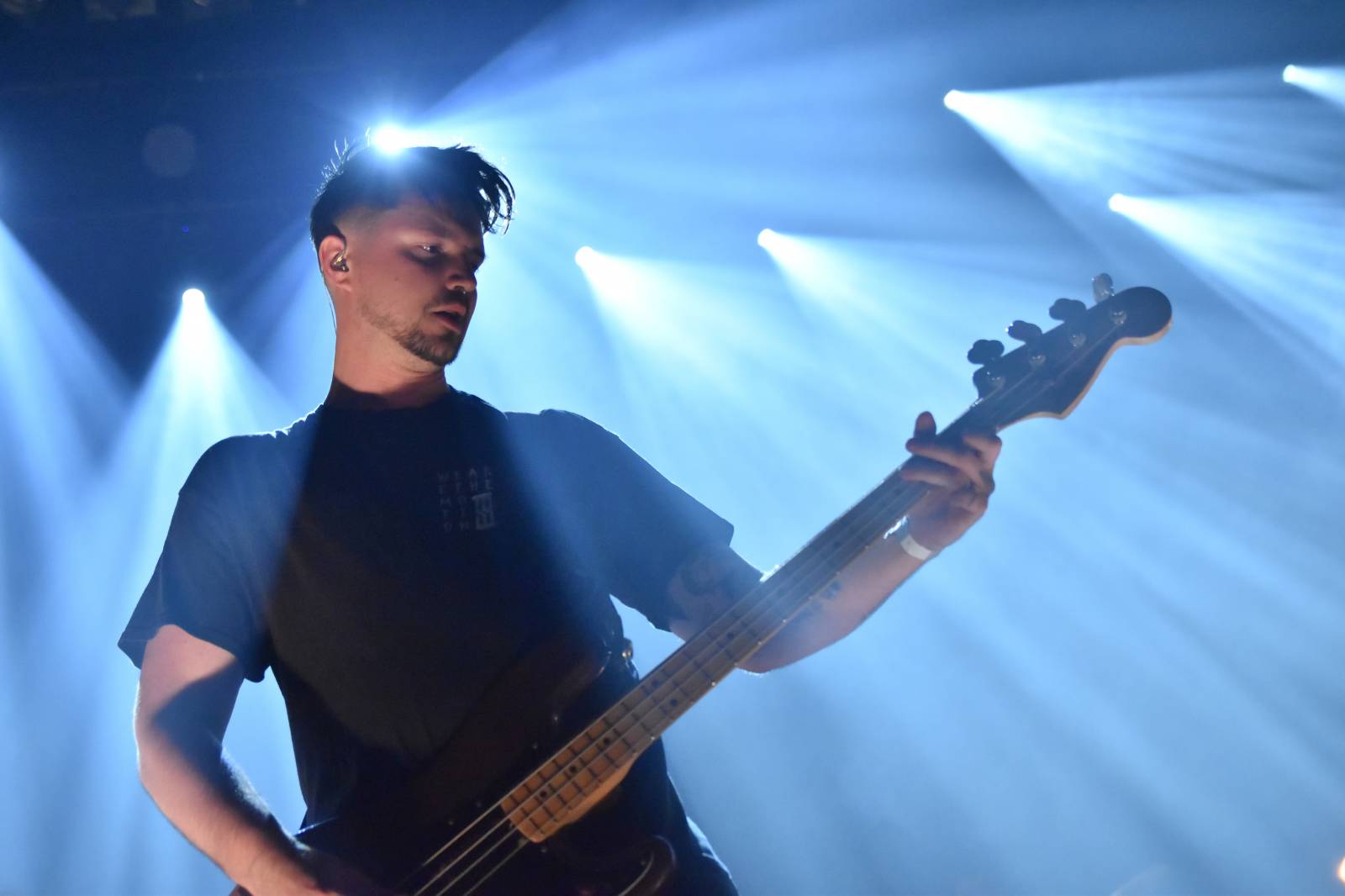 John Wolfhooker si nechali v Akropoli desku pokřtít fanouškem a projeli se na lamě, vzali s sebou Pam Rabbit