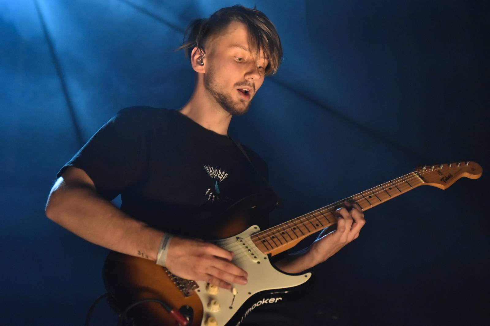 John Wolfhooker si nechali v Akropoli desku pokřtít fanouškem a projeli se na lamě, vzali s sebou Pam Rabbit