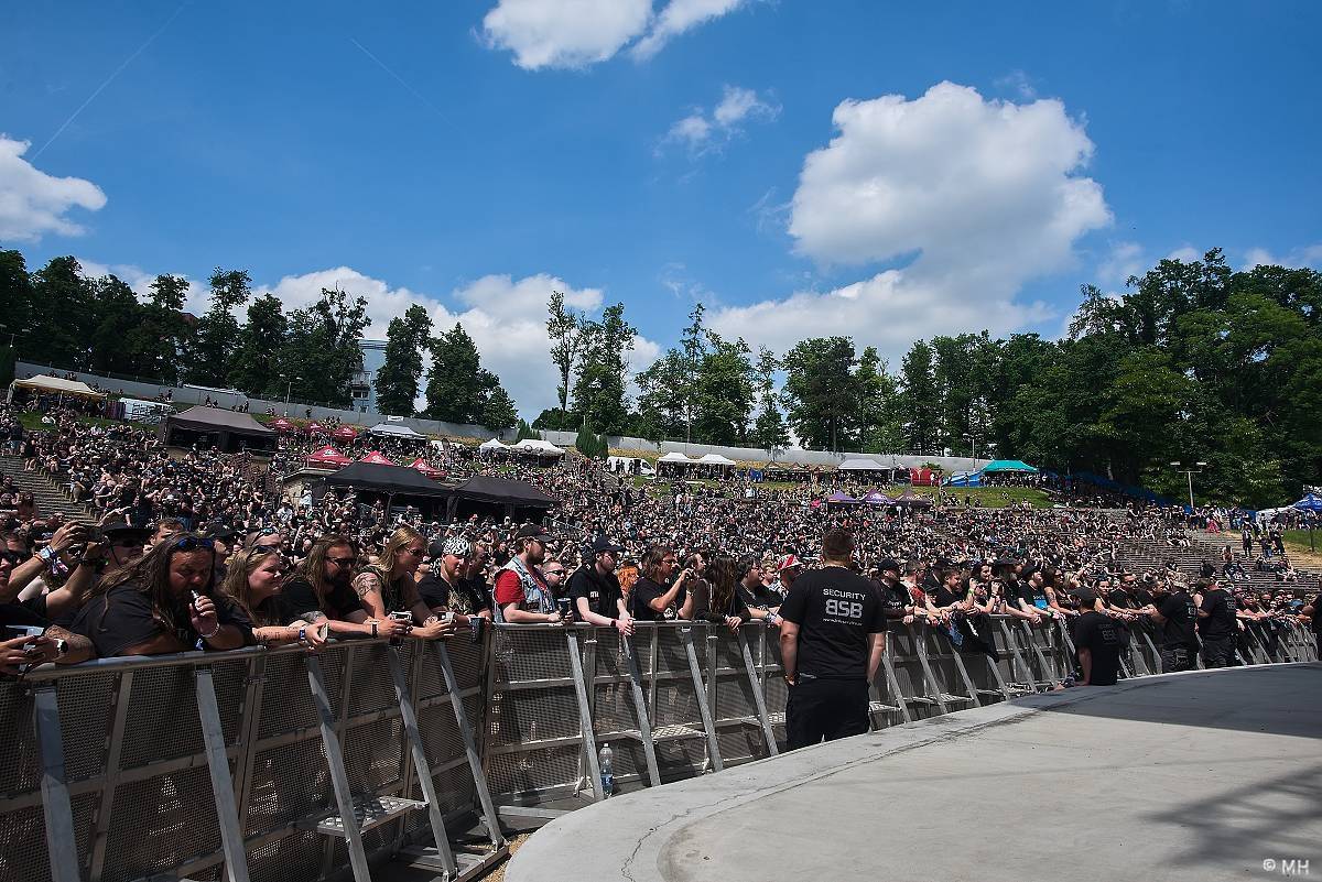 Plzeň se oblékla do černého. První den Metalfestu ovládli Avatar a Arch Enemy