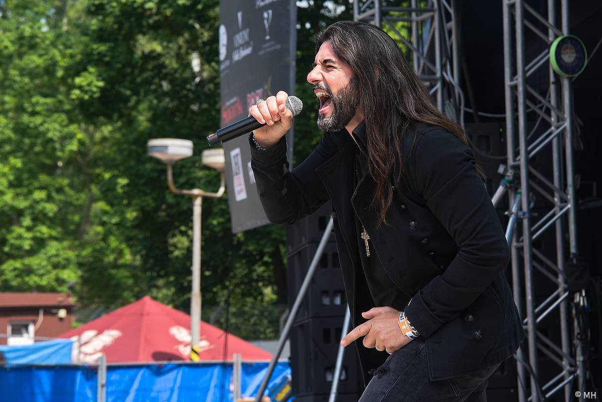 Plzeň se oblékla do černého. První den Metalfestu ovládli Avatar a Arch Enemy