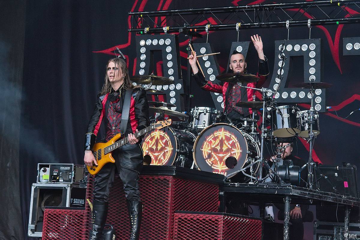 Plzeň se oblékla do černého. První den Metalfestu ovládli Avatar a Arch Enemy