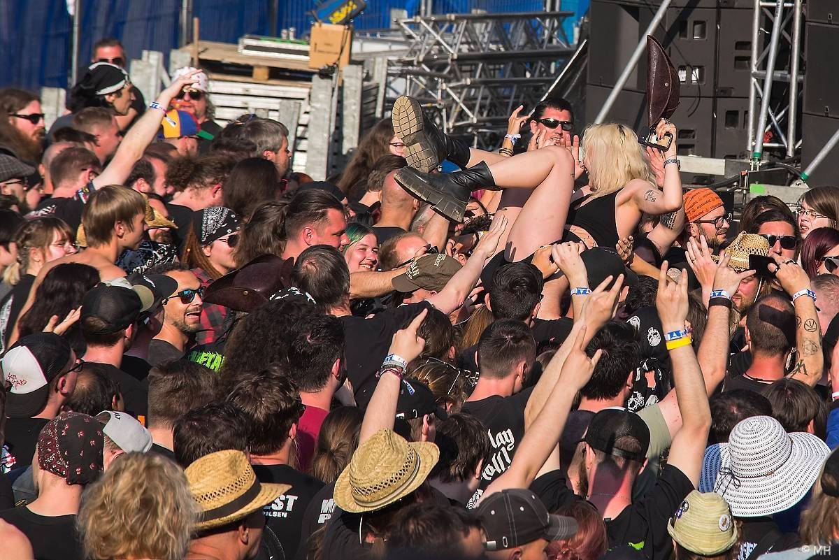 Plzeň se oblékla do černého. První den Metalfestu ovládli Avatar a Arch Enemy