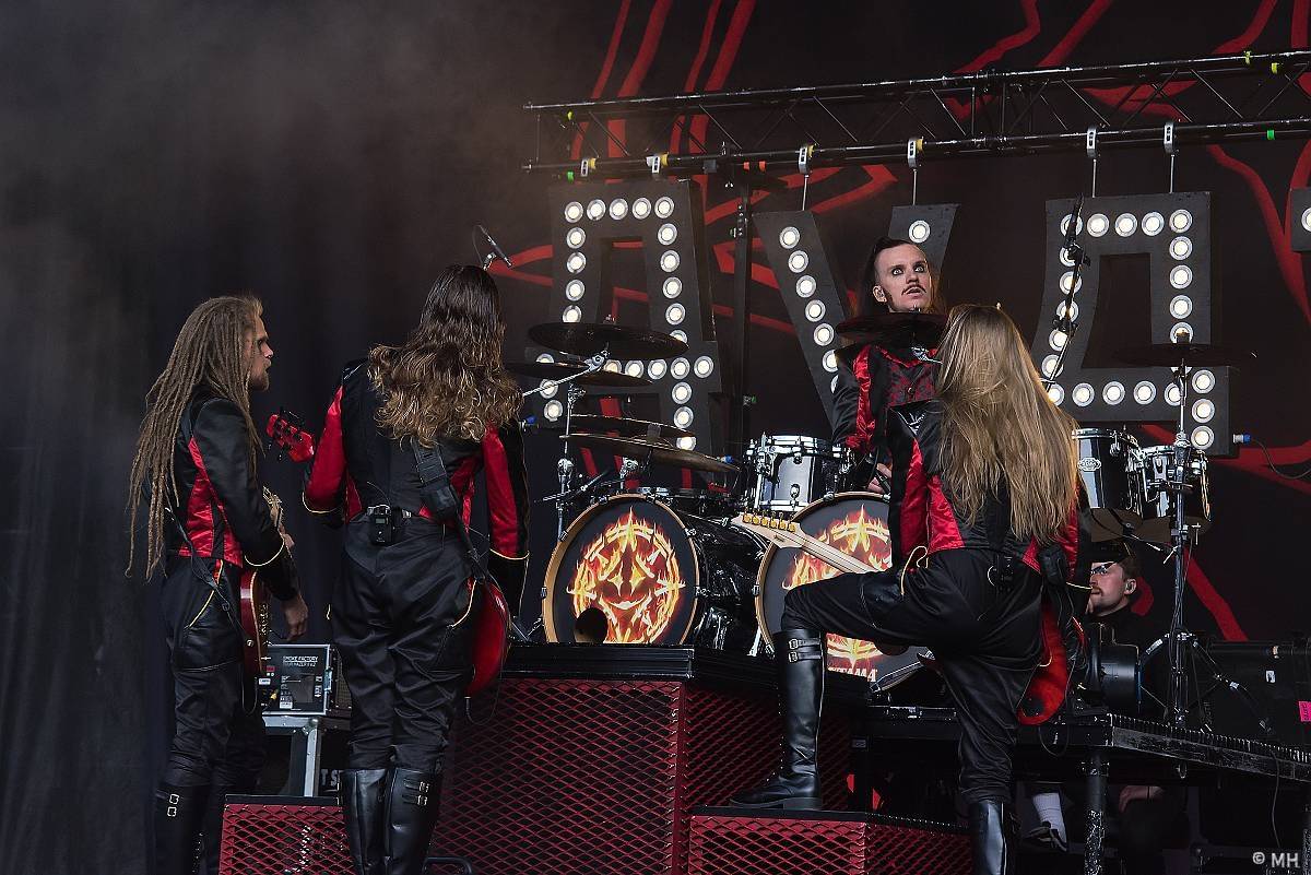 Plzeň se oblékla do černého. První den Metalfestu ovládli Avatar a Arch Enemy