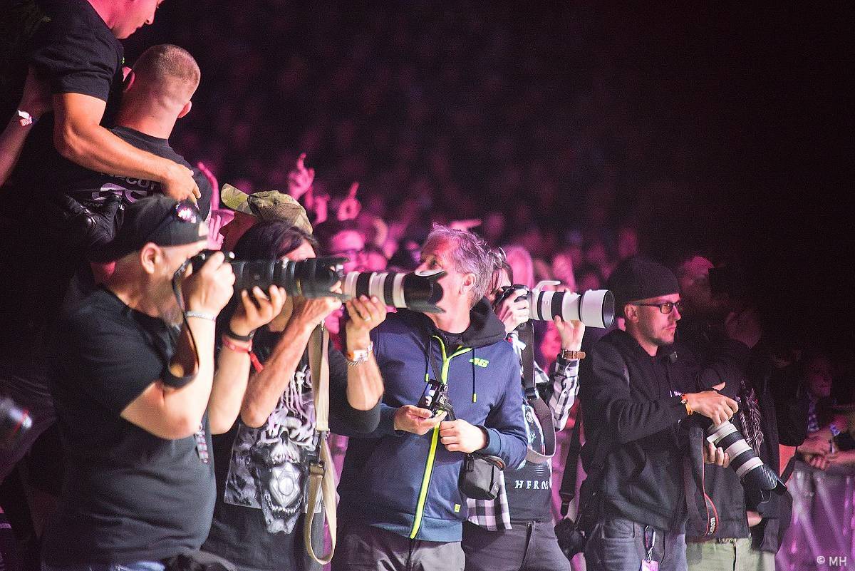 Plzeň se oblékla do černého. První den Metalfestu ovládli Avatar a Arch Enemy