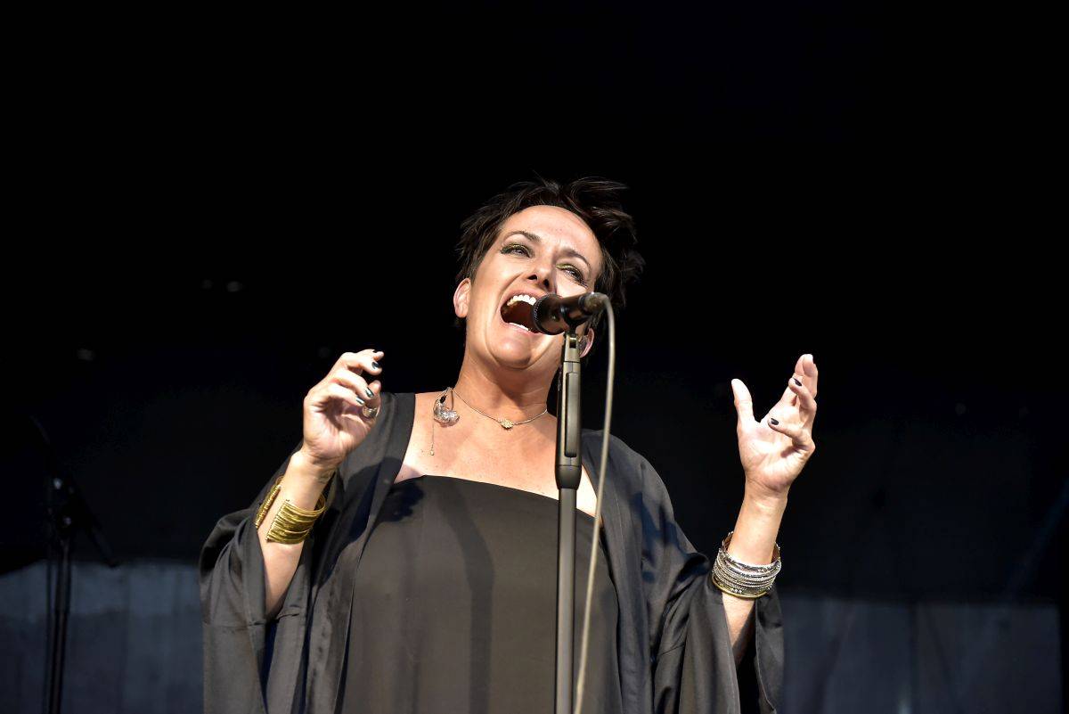 Kosheen zahájili turné po Česku, fanoušky bavili v Riegrových sadech