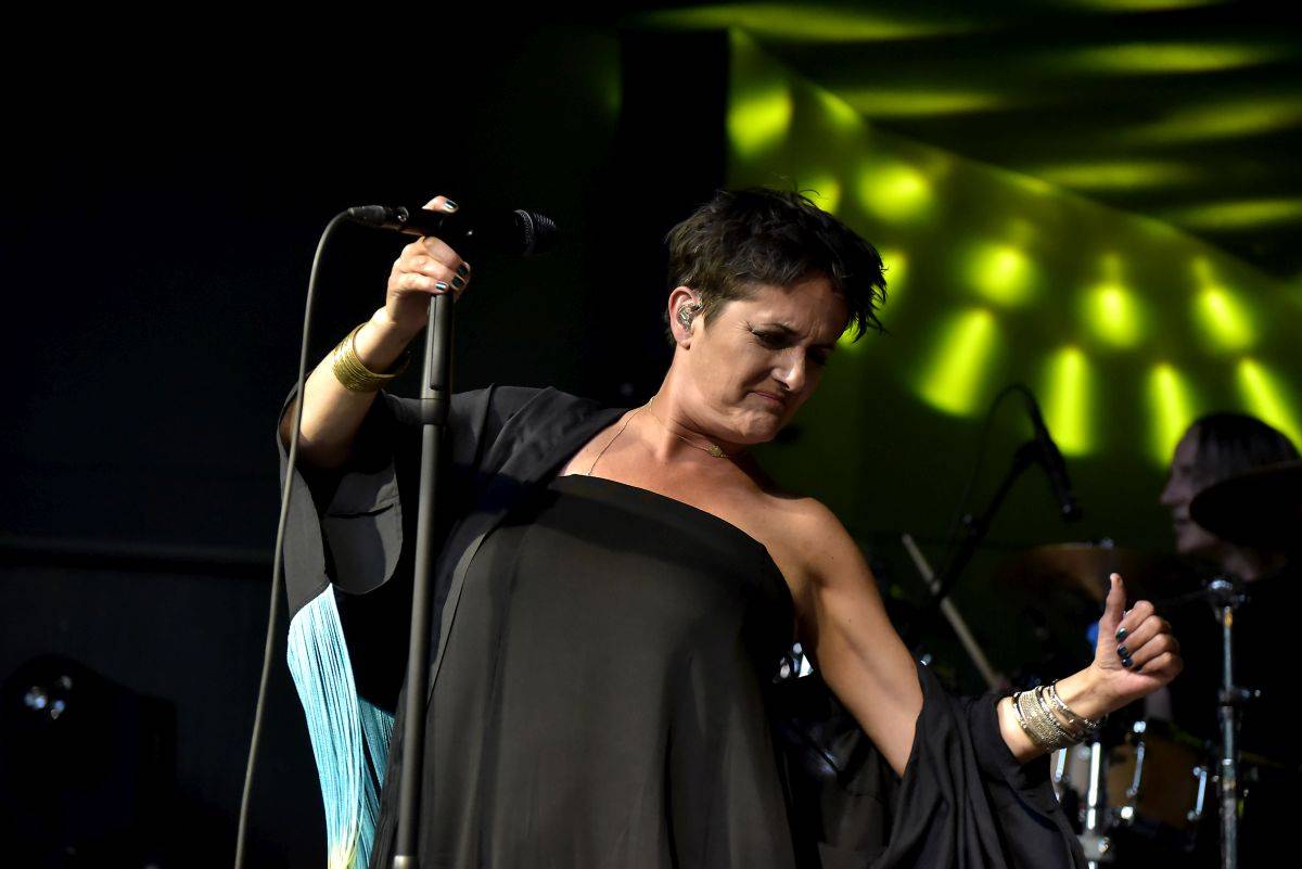 Kosheen zahájili turné po Česku, fanoušky bavili v Riegrových sadech