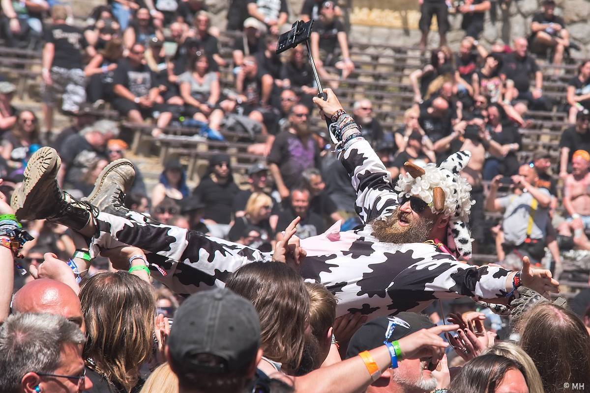 Druhý den Metalfestu kázali Powerwolf, rozjeli to také Korpiklaani a Turmion Kätilöt