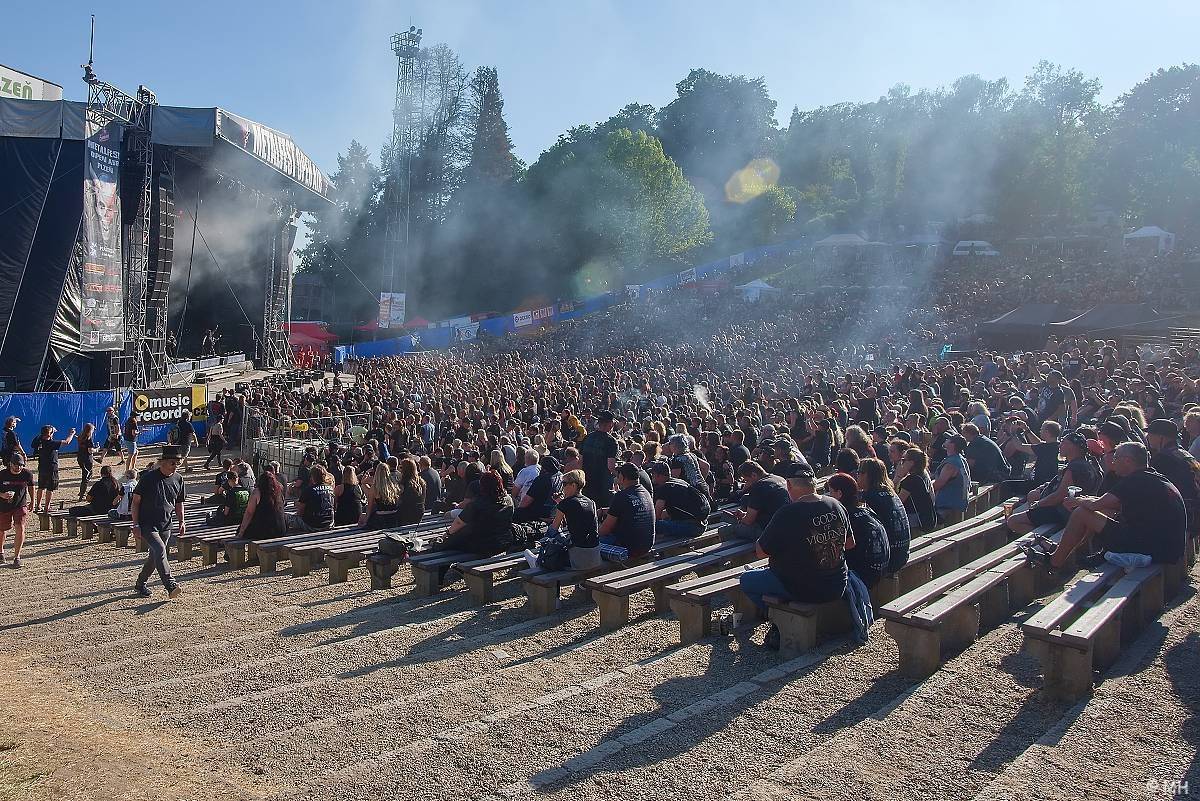 Druhý den Metalfestu kázali Powerwolf, rozjeli to také Korpiklaani a Turmion Kätilöt