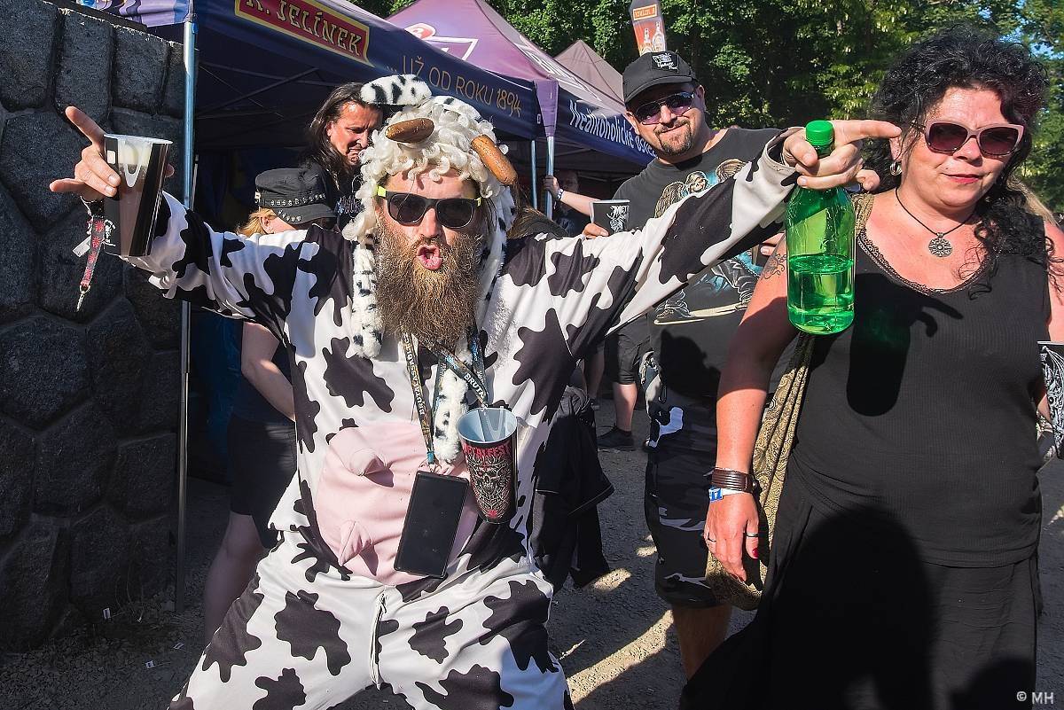 Druhý den Metalfestu kázali Powerwolf, rozjeli to také Korpiklaani a Turmion Kätilöt