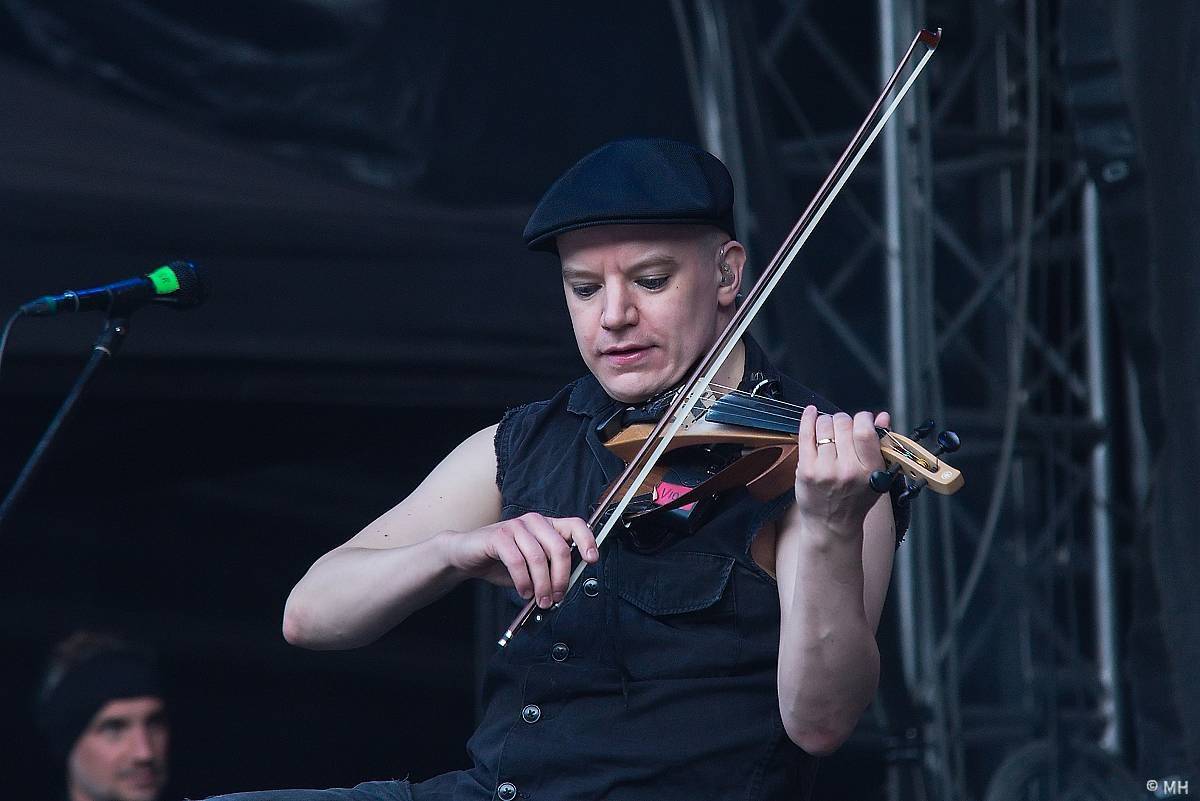 Druhý den Metalfestu kázali Powerwolf, rozjeli to také Korpiklaani a Turmion Kätilöt