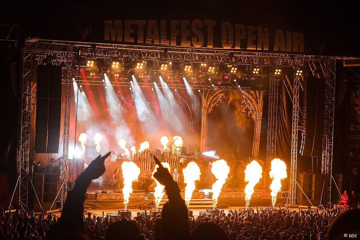 Druhý den Metalfestu kázali Powerwolf, rozjeli to také Korpiklaani a Turmion Kätilöt