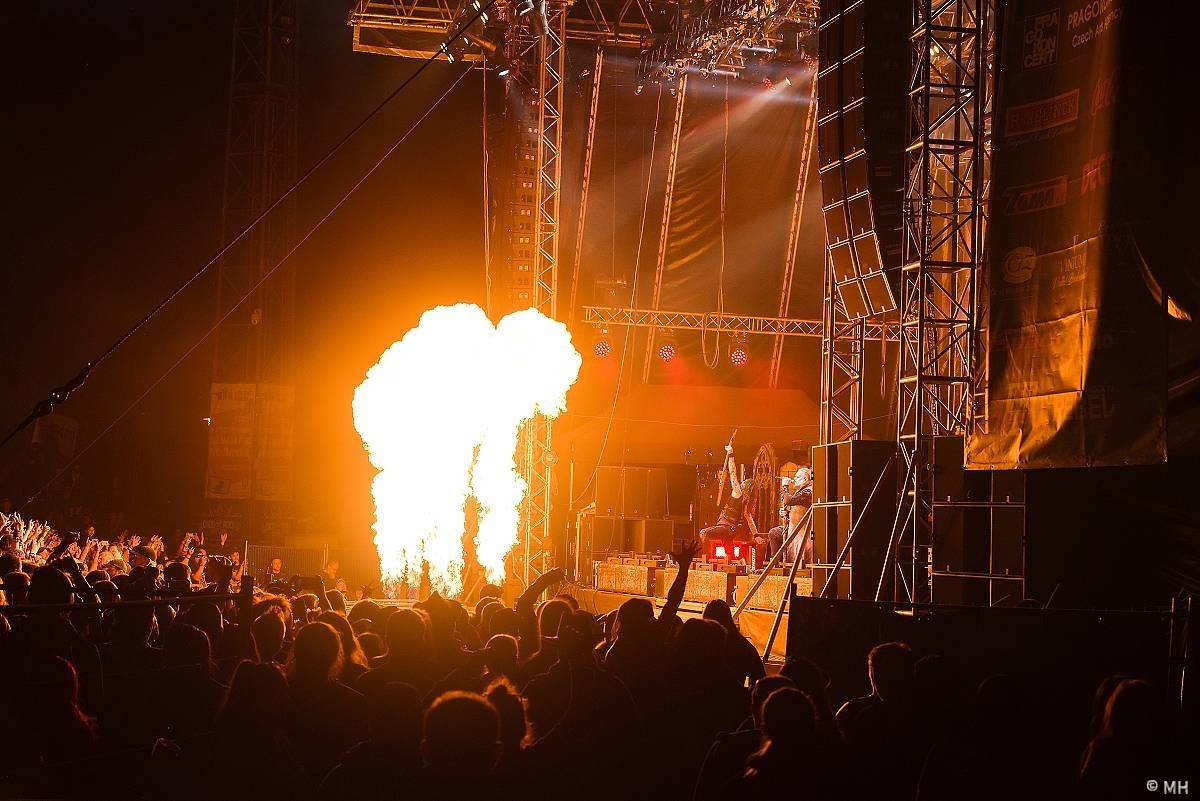 Druhý den Metalfestu kázali Powerwolf, rozjeli to také Korpiklaani a Turmion Kätilöt