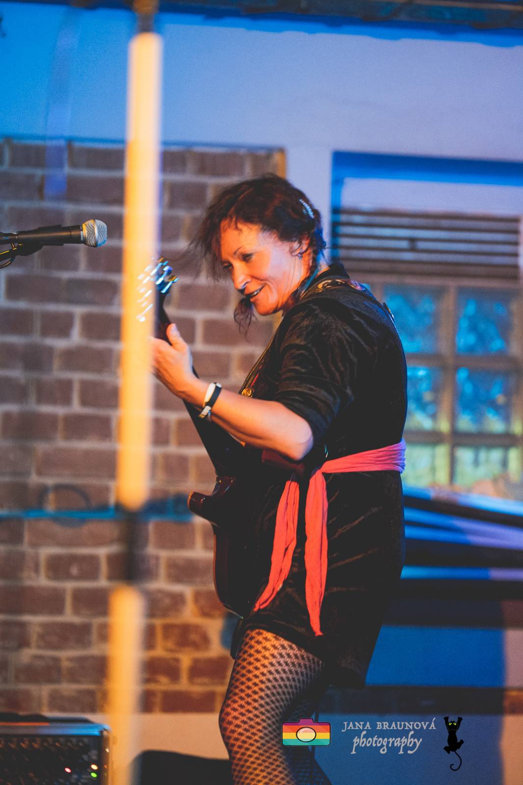 Gaia Mesiah zavítala do Plzně, odehrála energickou a divokou show