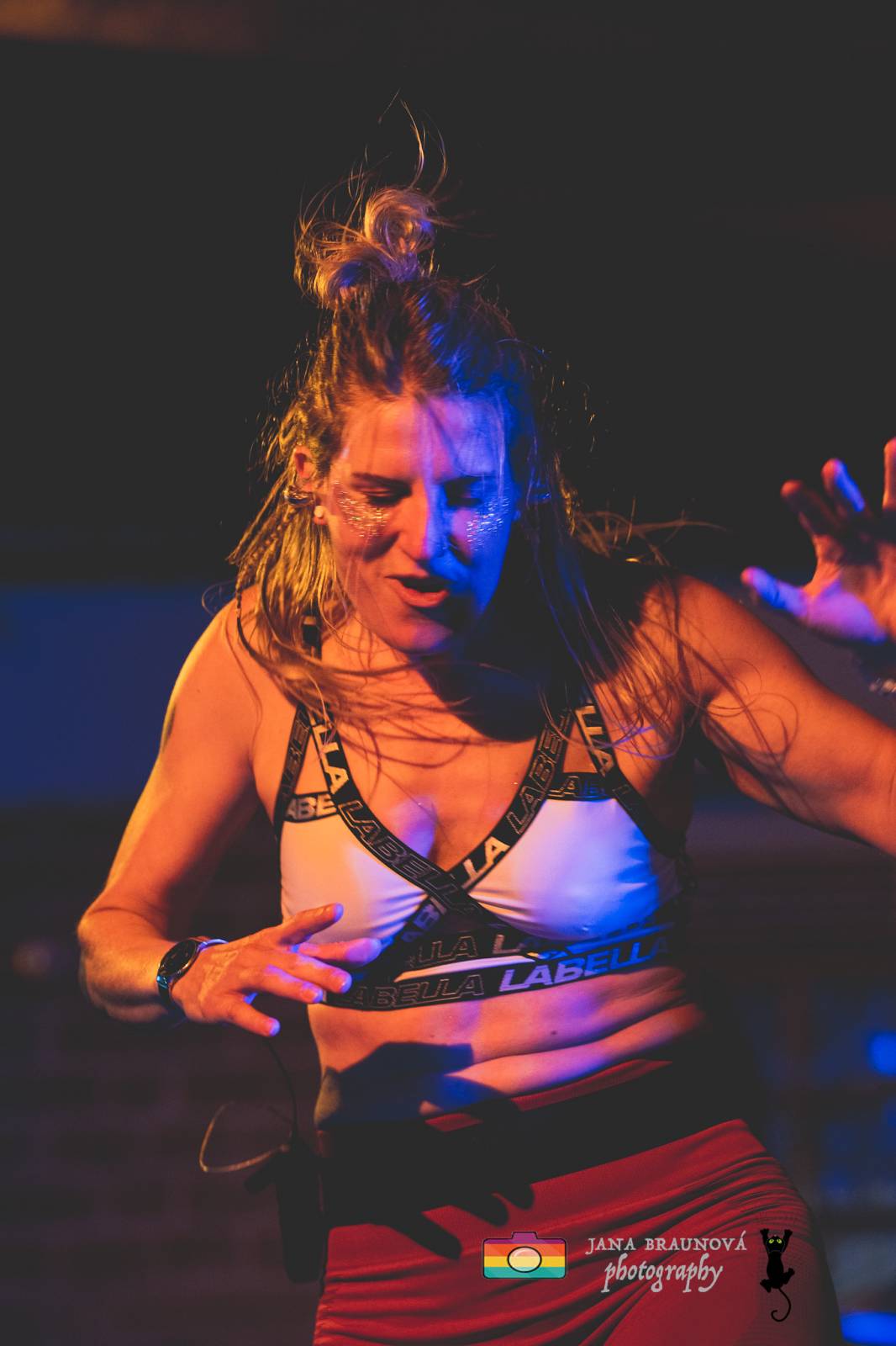 Gaia Mesiah zavítala do Plzně, odehrála energickou a divokou show