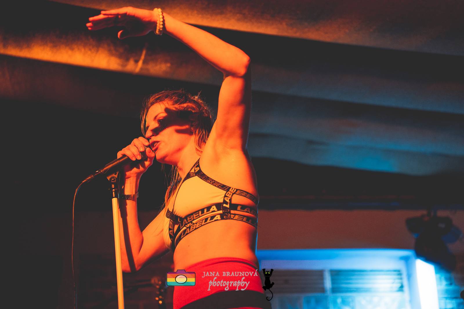 Gaia Mesiah zavítala do Plzně, odehrála energickou a divokou show