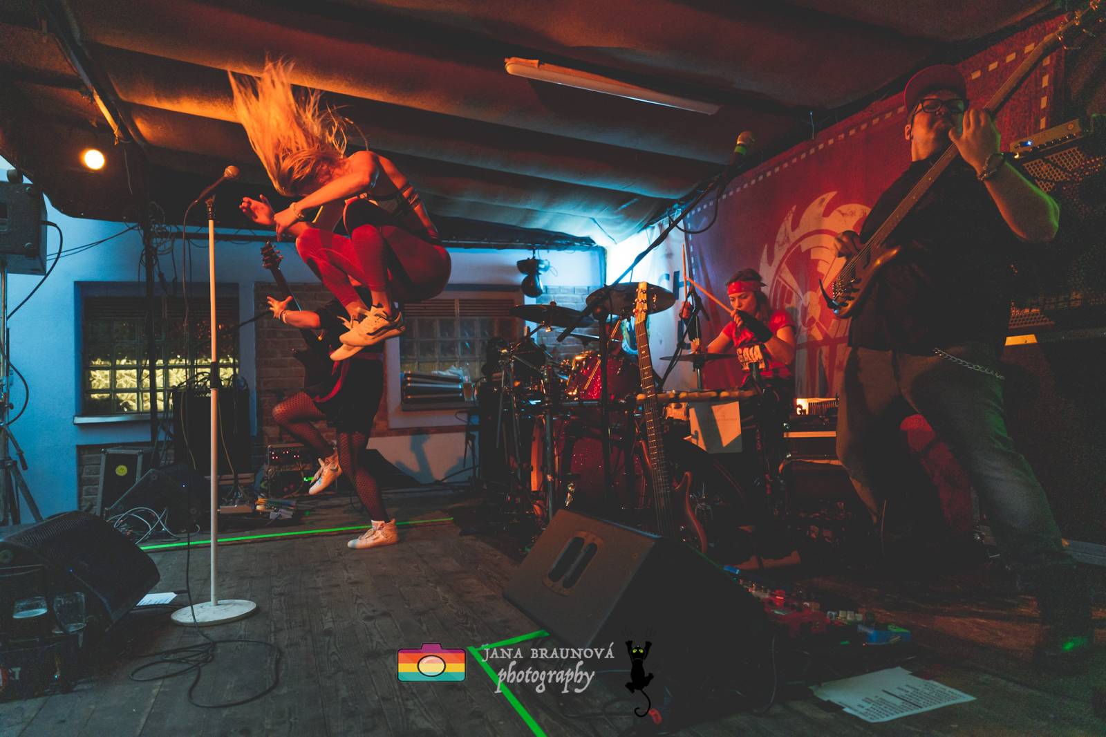 Gaia Mesiah zavítala do Plzně, odehrála energickou a divokou show