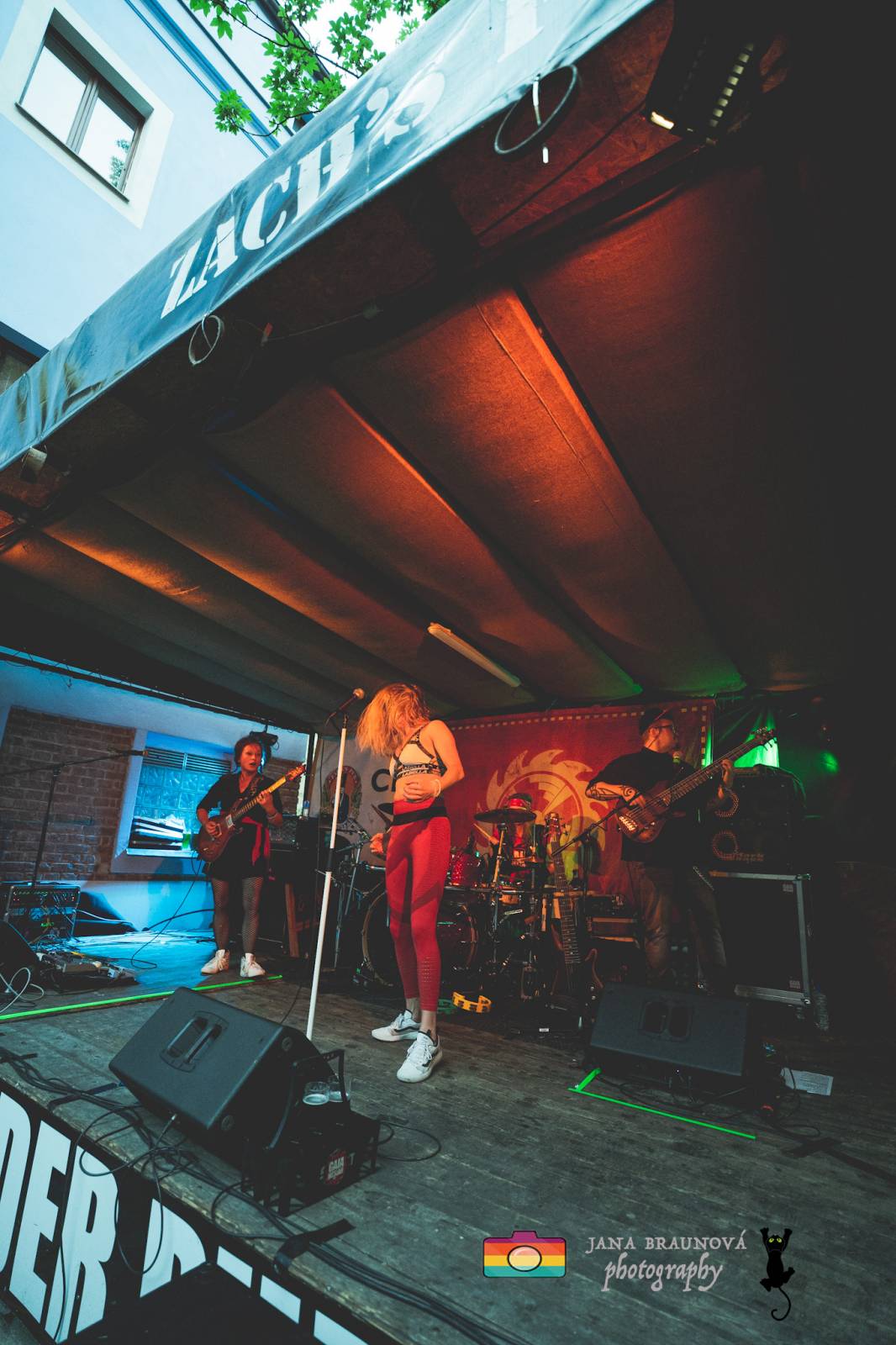 Gaia Mesiah zavítala do Plzně, odehrála energickou a divokou show