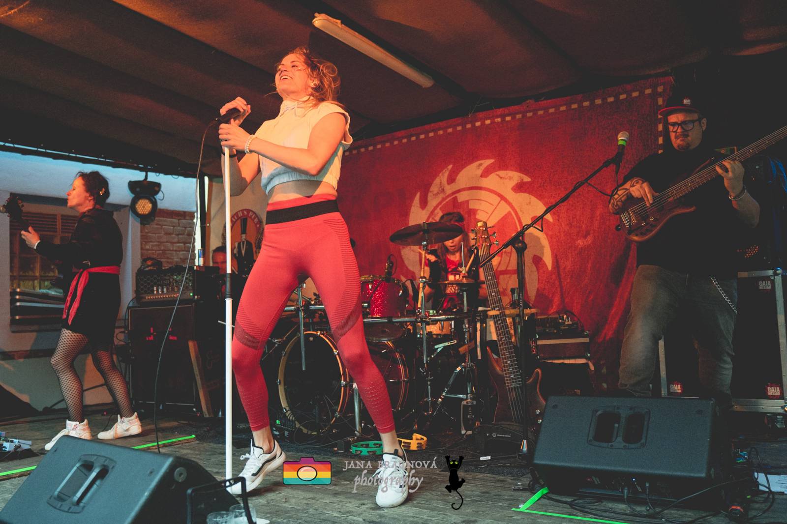 Gaia Mesiah zavítala do Plzně, odehrála energickou a divokou show