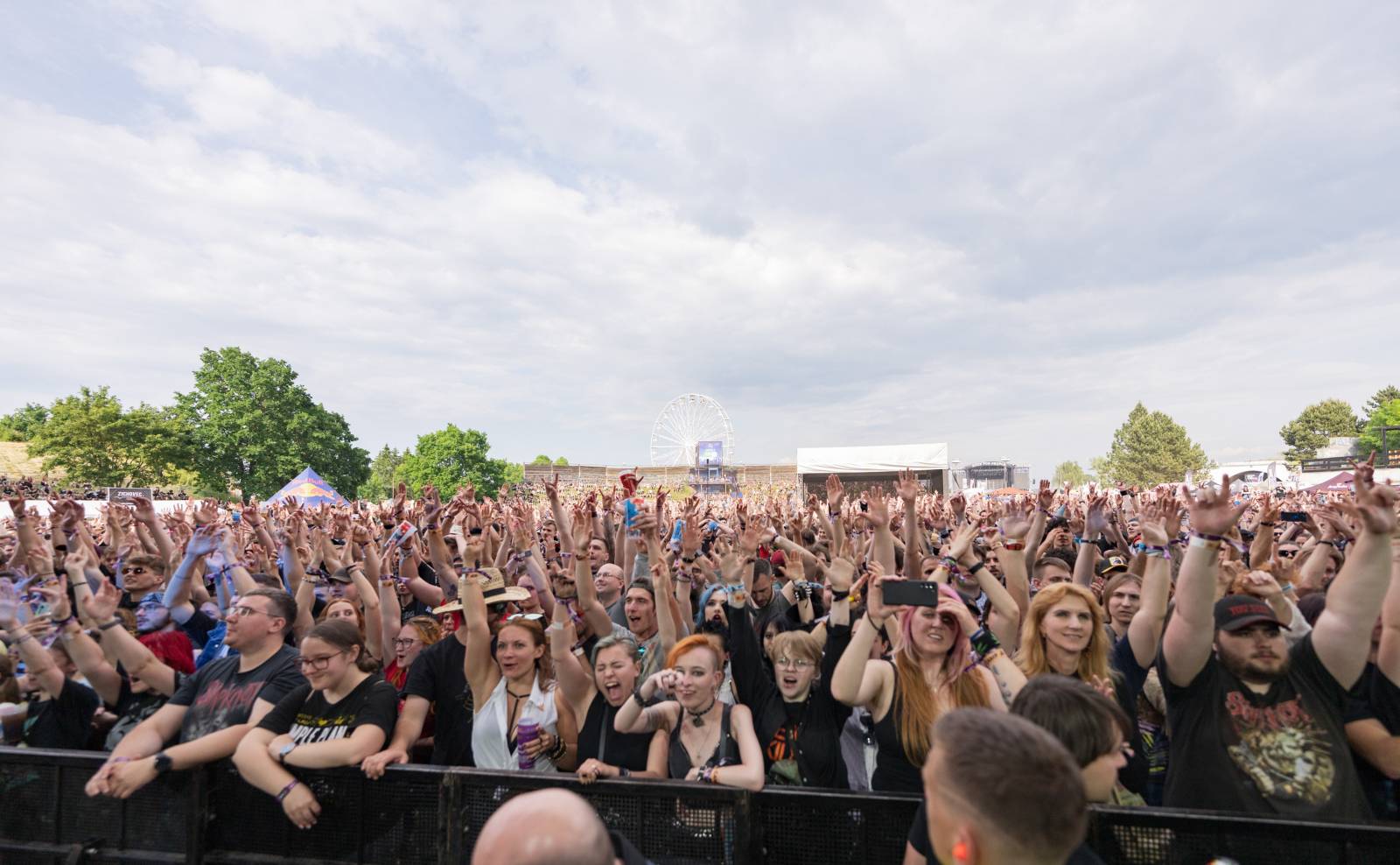 Odstartoval Rock For People. První den přivítal Slipknot, Architects, Bloodywood či Anti-Flag