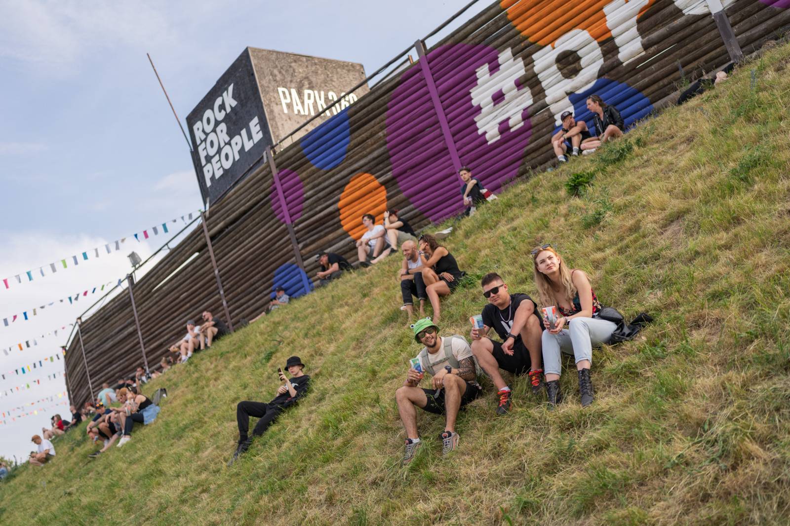 Odstartoval Rock For People. První den přivítal Slipknot, Architects, Bloodywood či Anti-Flag